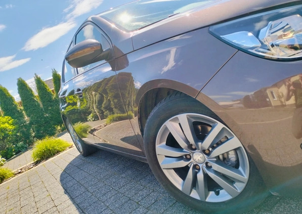 Peugeot 308 cena 33000 przebieg: 155000, rok produkcji 2014 z Wolsztyn małe 154